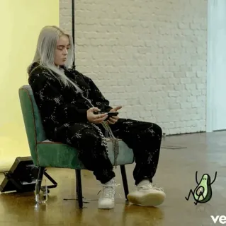 😐 Billie Eilish ve cantante, celebridad, mujer, aguacate, música, pop telegram sticker