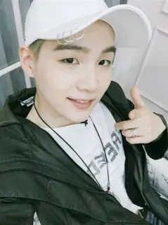 🖤 uomo, selfie, interno, casual, k-pop, idol telegram sticker