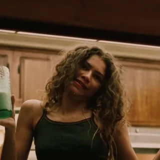 💉 woman, curly hair, actress, Zendaya telegram sticker