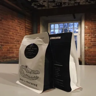 ☕ MAN VS MACHINE café, jacaré, homem vs máquina, produto, embalagem, marca, café especial whatsapp sticker