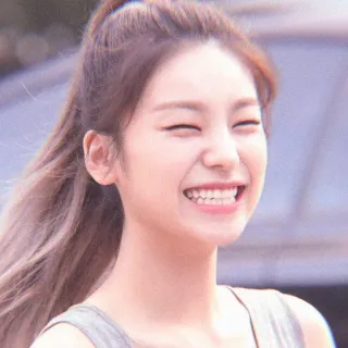 🍬 lächelnd, Frau, Porträt, glücklich, weiblich, Person, asiatisch telegram sticker