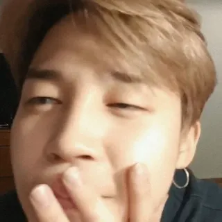 ⛵️ Jimin kpop, jimin, bts, idol, guiño, lindo whatsapp sticker