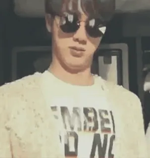 🗿 MBE MBE, beroemdheid, zonnebril, K-pop telegram sticker