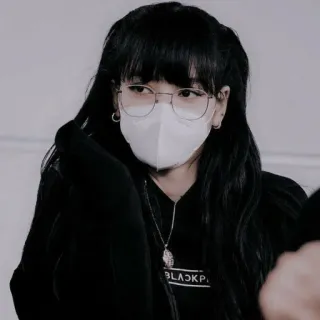 🎶 Lisa lisa, blackpink, kpop, 歌手, アイドル, 眼鏡 telegram sticker