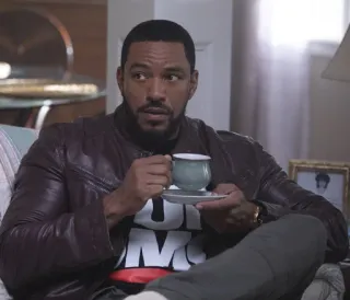 😒 B.M.F. homem, café, retrato, série de tv telegram sticker