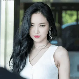 🦄 女性, ポートレート, 人物, 黒髪, ネックレス, イヤリング, 韓国 telegram sticker