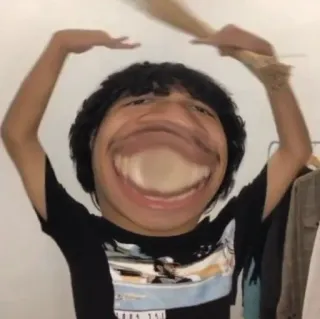 😬 engraçado, meme, bobo, retrato, distorção facial, pessoa, vassoura telegram sticker