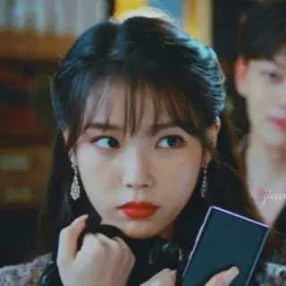 ☺️ IU IU, Actrice, Chanteuse, Coréenne, Célébrité, Portrait whatsapp sticker