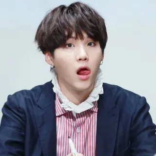 🍂 Suga Suga, BTS, K-Pop, Min Yoongi, Sänger, Idol, Musiker telegram sticker