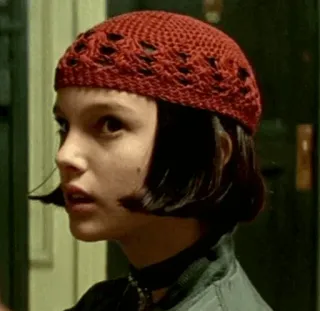 🎗 Mathilda Léon: The Professional Filme, Garota, Personagem, Gorro vermelho, O Profissional, Mathilda whatsapp sticker