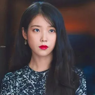 😐 IU IU, Chanteuse coréenne, Actrice coréenne, Célébrité, K-pop whatsapp sticker