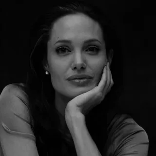 🗽 Angelina Jolie Attrice, Ritratto, Donna, Celebrità, Bianco e nero telegram sticker