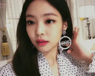 🎰 Jennie JENNER SOLO sänger, frau, porträt, promi, selfie, kpop, mode telegram sticker