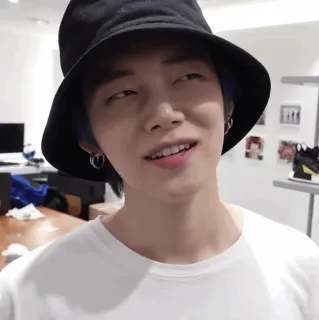 🍙 whatsapp sticker