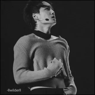 🕊 -Ilwilderll persona, hombre, suéter, kpop, cantante telegram sticker