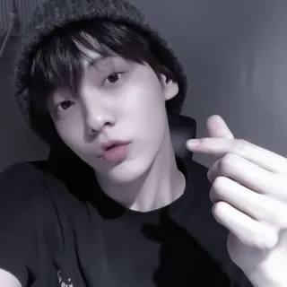 🫐 인물사진, 십대, 한국인, 모자, 귀여운, 청소년 telegram sticker