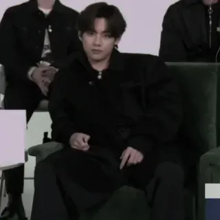 🕸 V person, male, seated, kpop, singer, BTS whatsapp sticker