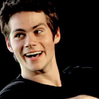 📎 Dylan O'Brien aktor, potret, tersenyum, Teen Wolf telegram sticker