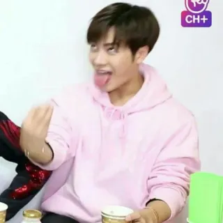 🦕 personne, grimace, tirer la langue, geste whatsapp sticker
