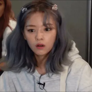 🤨 woman, surprised, kpop, face, expression, jeongyeon telegram sticker