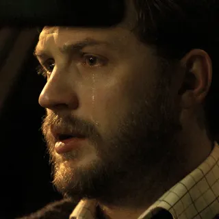 😭 triste, pleure, tom hardy, acteur, homme telegram sticker