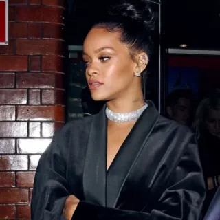 💸 Rihanna celebrity, singer, woman, fashion telegram sticker