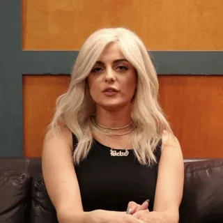 ✨ Bebe Rexha Bebe Bebe Rexha, zangeres, portret, blond haar, vrouw, beroemdheid telegram sticker