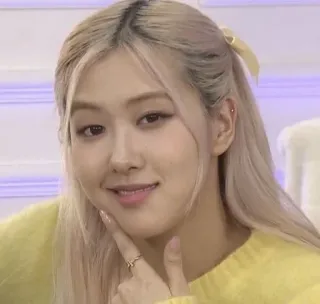 💛 Rose woman, portrait, person, blonde, singer, celebrity, k-pop telegram sticker