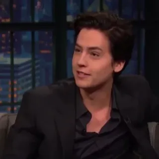 🌨 Cole Sprouse actor, celebridad, retrato, televisión, hombre telegram sticker