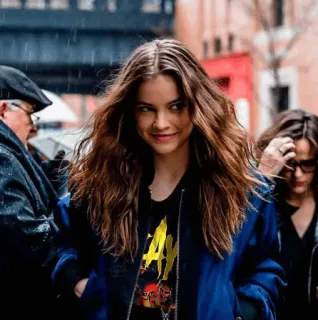 🌩 femme, brune, veste, street style, mode, mannequin whatsapp sticker