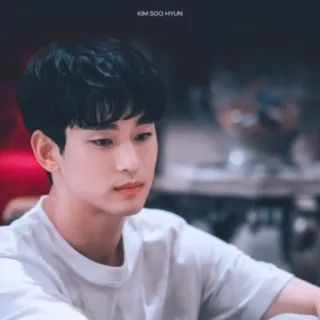 😔 Kim Soo Hyun KIM SOO HYUN actor, coreano, celebridad, retrato, hombre telegram sticker