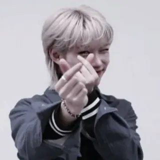 ғᴇʟɪx: @btsmasha :: @fStikBot telegram stickers