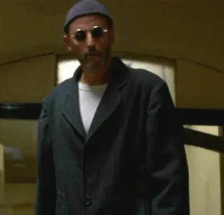 😐 Léon Léon: The Professional Jean Reno, tueur à gages, film, personnage, professionnel, Léon, assassin telegram sticker