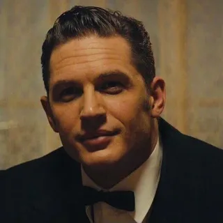 🙂 Tom Hardy acteur, homme, portrait, sérieux, costume telegram sticker