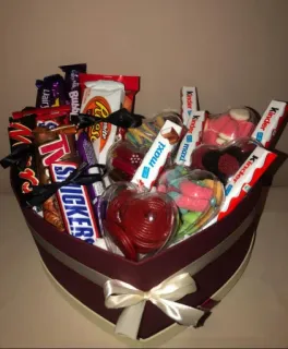 🍫 Süßigkeiten, Süssigkeiten, Schokolade, Geschenk, Leckereien, Snack whatsapp sticker