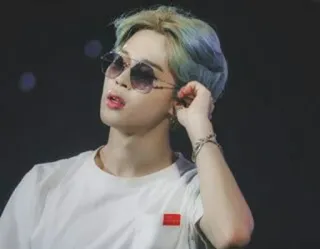 🏹 Jimin Jimin, BTS, K-pop, penyanyi, selebriti, fashion whatsapp sticker