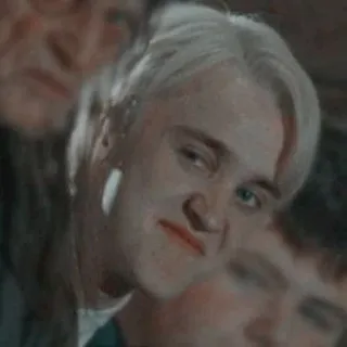 🌟 Draco Malfoy Harry Potter Drago Malefoy, Harry Potter, Serpentard, Magicien, Personnage de film, Fantastique whatsapp sticker