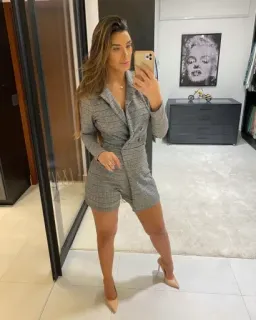 🌱 femme, mode, robe, selfie, miroir, style whatsapp sticker