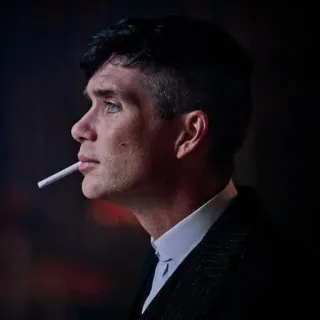 🗿 Thomas Shelby Peaky Blinders Thomas Shelby, Peaky Blinders, cigarrillo, gánster, hombre, retrato telegram sticker