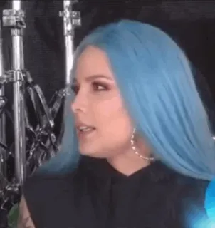 😐 Halsey Halsey, นักร้อง, ผมสีฟ้า, คนดัง, ภาพเหมือน, ผู้หญิง, ศิลปิน telegram sticker