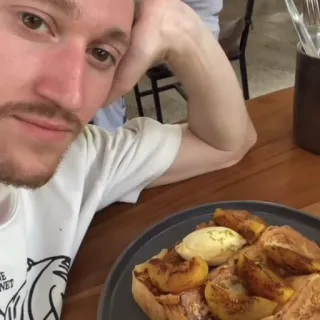 😌 homem, comida, café da manhã, pessoa, waffles, retrato telegram sticker