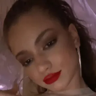 💄 whatsapp sticker