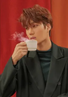 ❄️ Kai chanteur, k-pop, personne, acteur, homme, célébrité, idole, café, thé whatsapp sticker