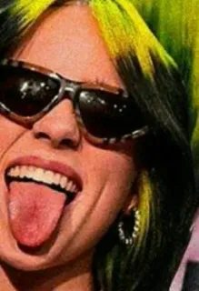 😂 Billie Eilish นักร้อง, คนดัง, เพลง, ป๊อป, ผมสีเขียว, แว่นกันแดด, ลิ้น telegram sticker