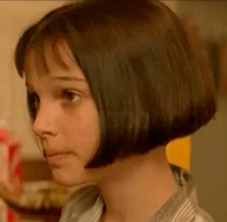 😐 Natalie Portman Leon: The Professional Natalie Portman, Léon, film, actrice, jeune, cinéma telegram sticker