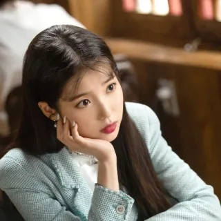 😶 IU chanteur coréen, actrice coréenne, célébrité, IU, K-pop whatsapp sticker