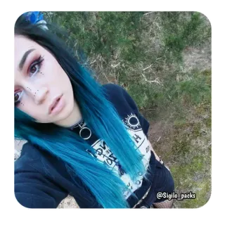 🦋 @sigilo_packs femme, portrait, cheveux bleus, gothique whatsapp sticker