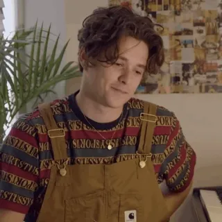 🕯 POL
SPORSPORTS
SS ORIS SOY SPORTS
RISTUS
PR
USY
PORTSTUS
KOSPER STUSSY SPORT
POR
POPORTST
STUSSY mężczyzna, casual, portret, wewnątrz, odzież, ubranie telegram sticker