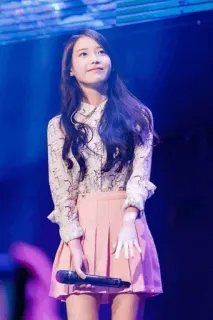 🌸 IU chanteur, coréen, célébrité, artiste, musicien, idole telegram sticker