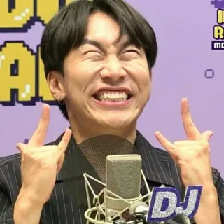 🧨 DJ DJ, musica, intrattenimento, radio, coreano, uomo, artista telegram sticker